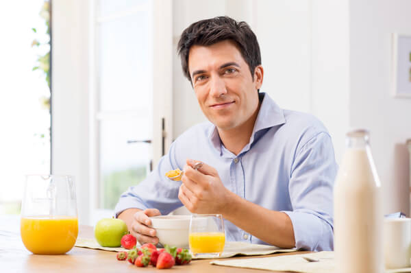  Ăn uống khoa học, đầy đủ dinh dưỡng, tăng cường chất xơ, vitamin